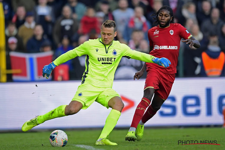 Le FC Bruges réagit à l'intérêt de plusieurs clubs étrangers pour Simon Mignolet