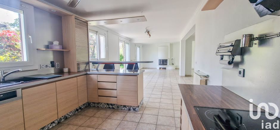 Vente maison 7 pièces 197 m² à La Queue-en-Brie (94510), 579 900 €