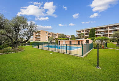 Apartment with terrace 1