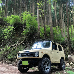 ジムニー JA11V