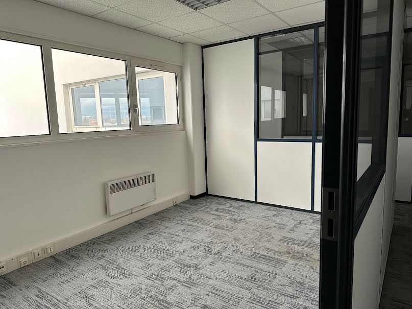 Vente locaux professionnels 4 pièces 87.13 m² à Strasbourg (67000), 130 695 €