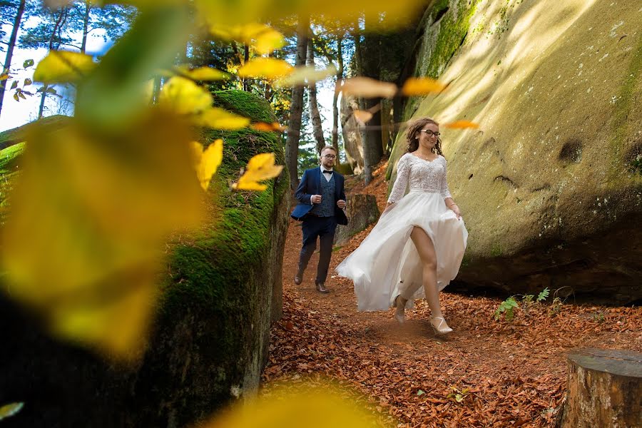 Fotografo di matrimoni Filip Skrabacz (photofil). Foto del 3 dicembre 2018