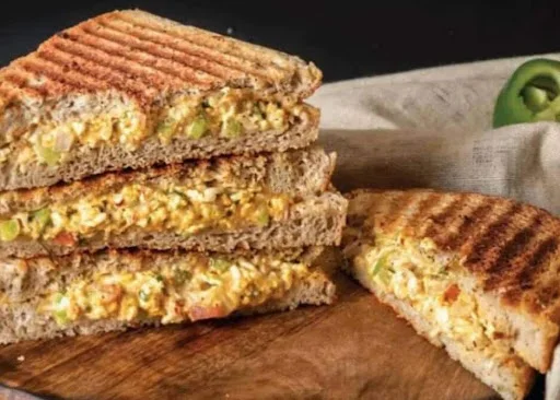 Egg Bhajji Grilled Sandwich [2 Pieces]