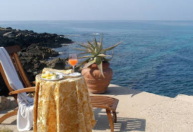 Propriété avec piscine en bord de mer 1