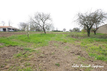 terrain à Saint-Julien-l'Ars (86)