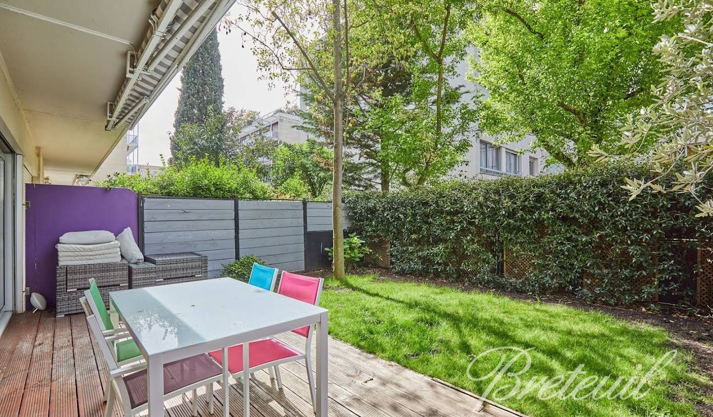 Apartment with terrace Neuilly-sur-Seine