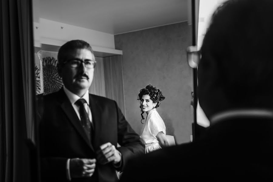 Fotografo di matrimoni Robert Medina (robertmedina86). Foto del 26 marzo 2022