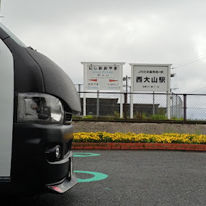 ハイエースバン TRH200V