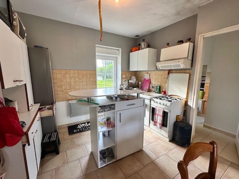 Vente maison 3 pièces 54 m² à Sainte-Sabine-sur-Longève (72380), 119 000 €