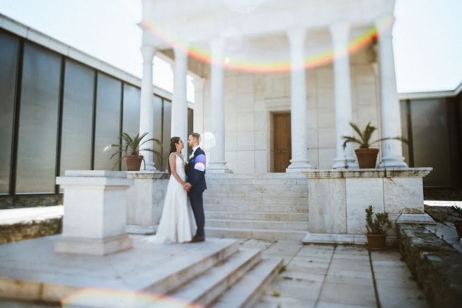 Fotógrafo de bodas Szabolcs Locsmándi (thelovereporters). Foto del 3 de septiembre 2020