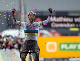 Mathieu Van der Poel is zoals vanouds oppermachtig en wint in Ruddervoorde 