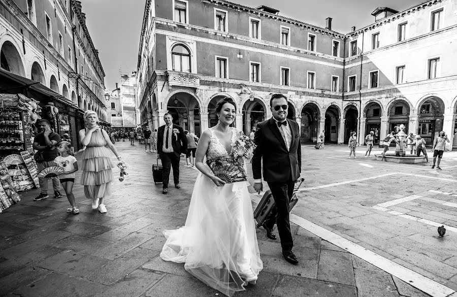 Fotografo di matrimoni Ciprian Grigorescu (cipriangrigores). Foto del 18 aprile 2023