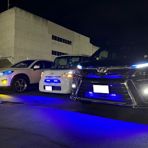 ヴォクシー ZRR85W