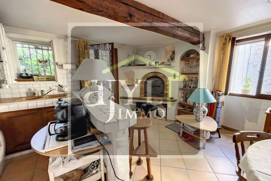 Vente maison 3 pièces 60 m² à Bagnols-en-Forêt (83600), 186 900 €