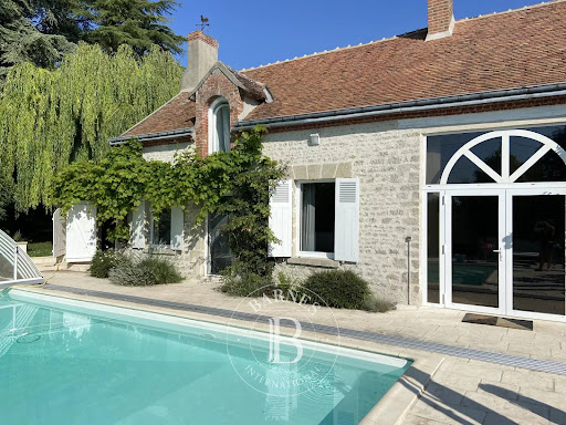 Maison avec piscine 2