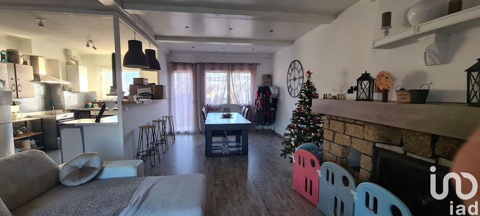 Vente appartement 5 pièces 96 m² à Saint-Etienne (42000), 119 000 €