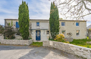 maison à Saint-Sulpice-de-Royan (17)