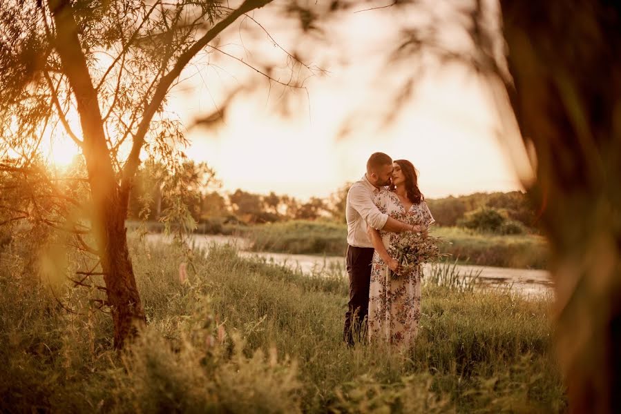 Fotógrafo de casamento Sara Solak-Wasylko (solak). Foto de 24 de maio 2018