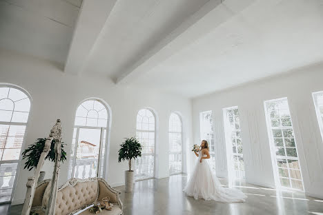 Fotógrafo de casamento Andrey Sokol (sokolwed). Foto de 15 de setembro 2021