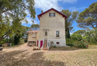 Villa with terrace 10