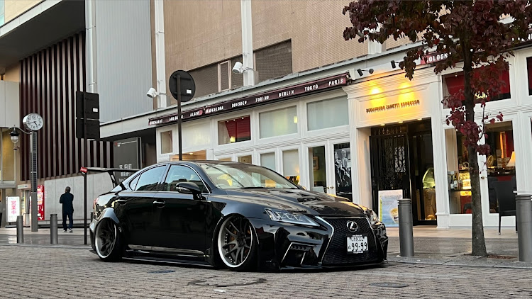ISの愛車の好きな角度・自己満足の世界・自画自賛でごめんなさい・いつもイイネ&コメントありがとうございます🙇‍♂️に関するカスタム事例の投稿画像1枚目
