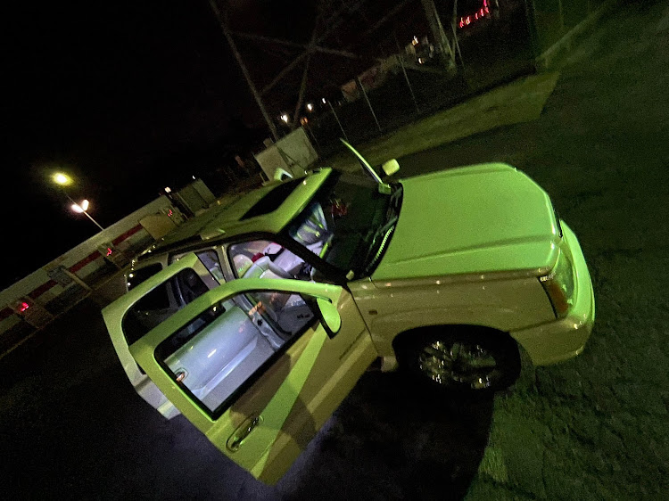 エスカレードのアメ車・車好きと繋がりたい・エスカレード・イツミテモイイアイシャに関するカスタム事例の投稿画像1枚目