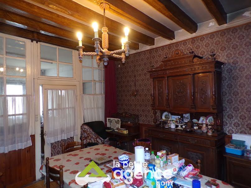 Vente maison 4 pièces 102 m² à Nérondes (18350), 29 900 €