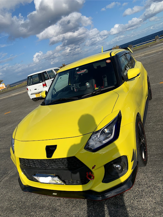 スイフトスポーツの納車記念日に関するカスタム事例の投稿画像2枚目