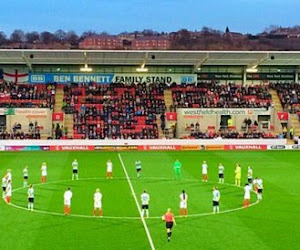 Impressionante minute de silence avant Angleterre - Belgique