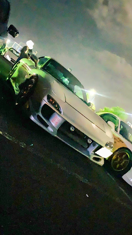 RX-7のいいエイトの日+いいセブンの日。・医療従事者の方々に敬意を🙇・医療従事者の皆様に感謝🙇‍♂️・戦争反対・#Sikoku Rotary Friendsに関するカスタム事例の投稿画像5枚目