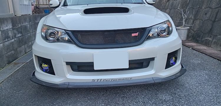 インプレッサ WRX STIのあけましておめでとうございます・2023年もよろしくお願いします・フォグランプ・フロントリップ取付に関するカスタム事例の投稿画像3枚目