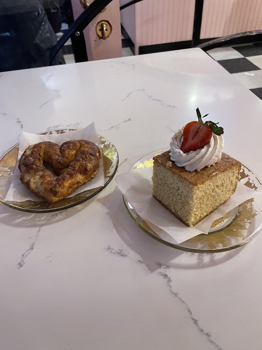 Gluten-Free at Posh Pop Bakeshop