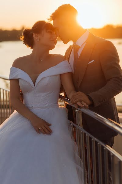 Wedding photographer Alena Shemyakova (elenshemyakova). Photo of 2 April 2022