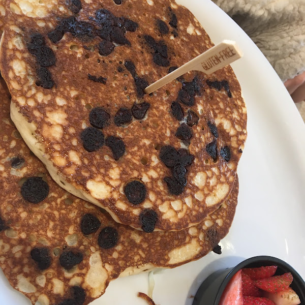 Gluten free chocolate chip pancake- if you are celiac ask for them to use a desperate pan.