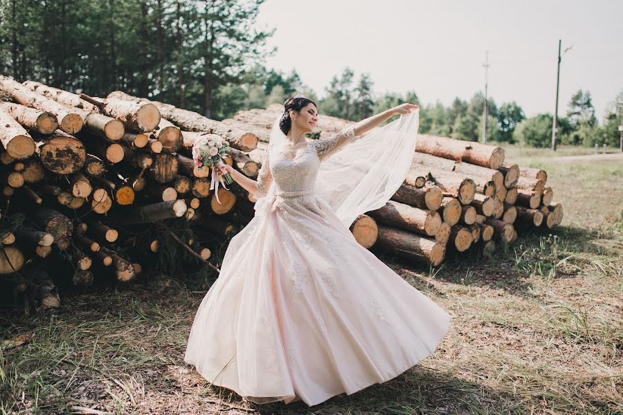 婚礼摄影师Kristina Vyshinskaya（keytomyheart）。2019 3月1日的照片