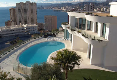 Villa with pool and terrace 4