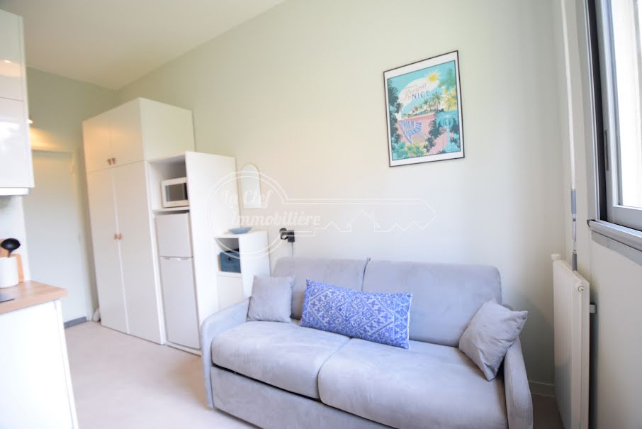 Location meublée appartement 1 pièce 13 m² à Nice (06000), 570 €