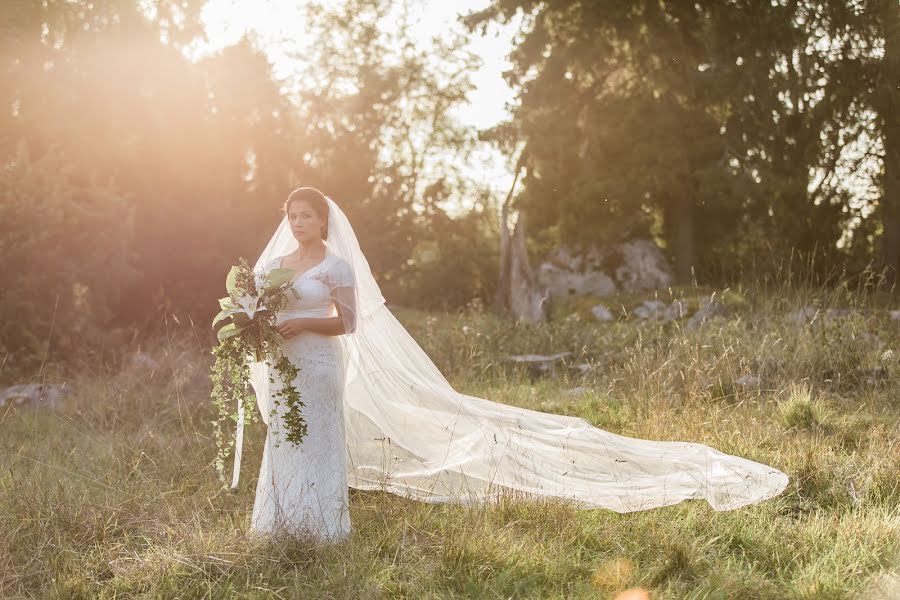 Wedding photographer Anette Bruzan (bruzan). Photo of 14 September 2017