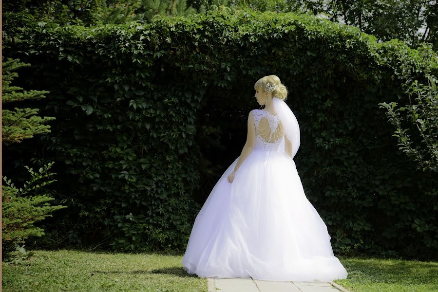 Fotógrafo de bodas Viktoriya Kim (vika16). Foto del 10 de enero 2018