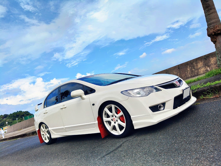 シビックタイプRのtypeR・GR YARIS・早朝ドライブ・八百甚のフルーツサンド・ガマフォルニアに関するカスタム事例の投稿画像1枚目