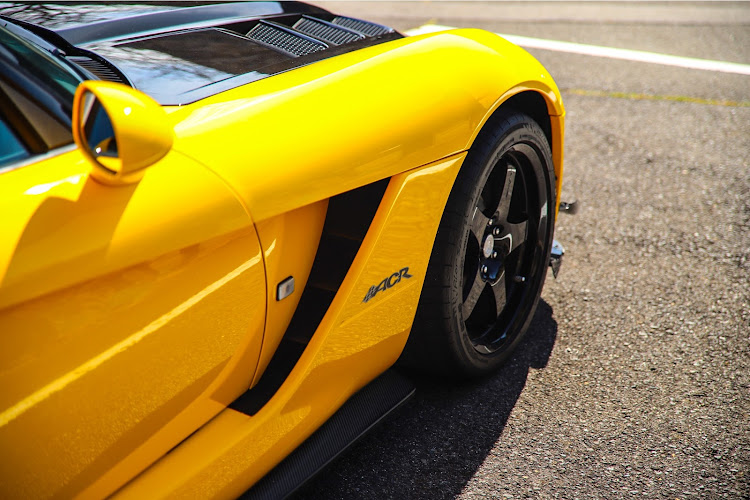 バイパーのVIPERACR・愛車に感謝・DODGE・アメ車に関するカスタム事例の投稿画像1枚目