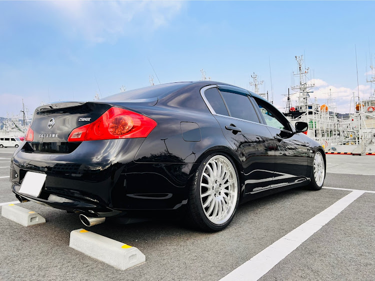 スカイラインのスカイライン・カールソン 1/16・車高調整・5月もよろしくお願いしますに関するカスタム事例の投稿画像1枚目