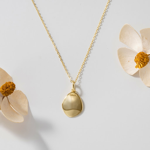 Title 7, Personality December Flower Irregular Necklace ...