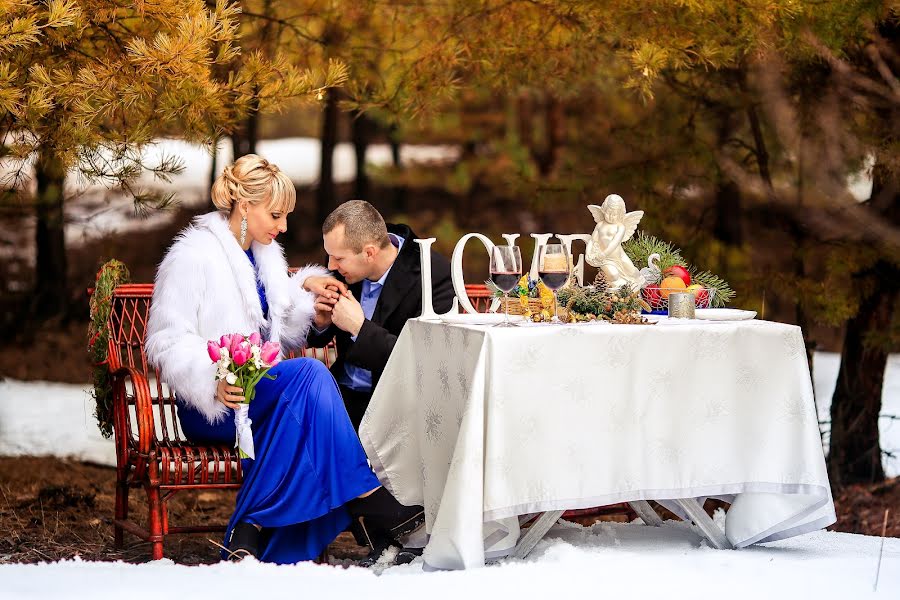 Fotografo di matrimoni Elena Metelica (elenandroma). Foto del 3 marzo 2015