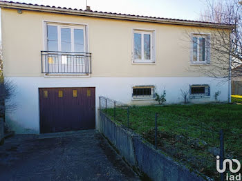 maison à Champagne-Mouton (16)