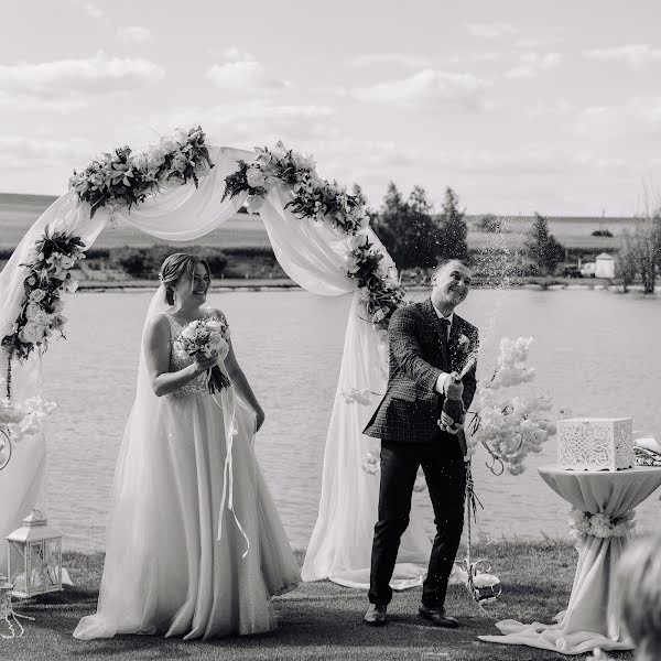 Fotógrafo de casamento Oksana Bolshakova (oksanabolshakova). Foto de 10 de agosto 2020