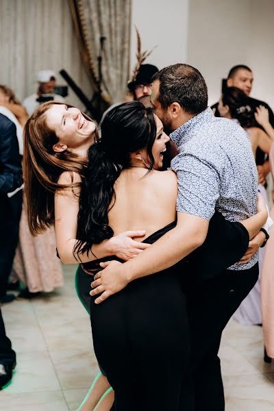 Nhiếp ảnh gia ảnh cưới Yuliya Zarudneva (ulizar). Ảnh của 30 tháng 11 2020