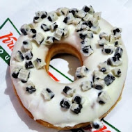 Krispy Kreme Doughnuts 甜甜圈