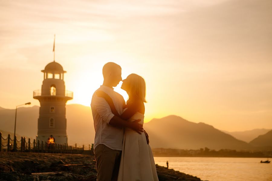 Fotógrafo de casamento Yuliya Bochkareva (redhat). Foto de 19 de maio 2019