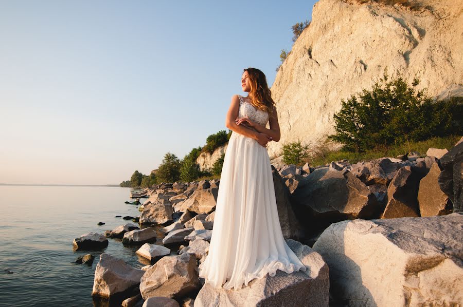 Fotografo di matrimoni Artem Krasnyuk (artyomsv). Foto del 4 maggio 2018